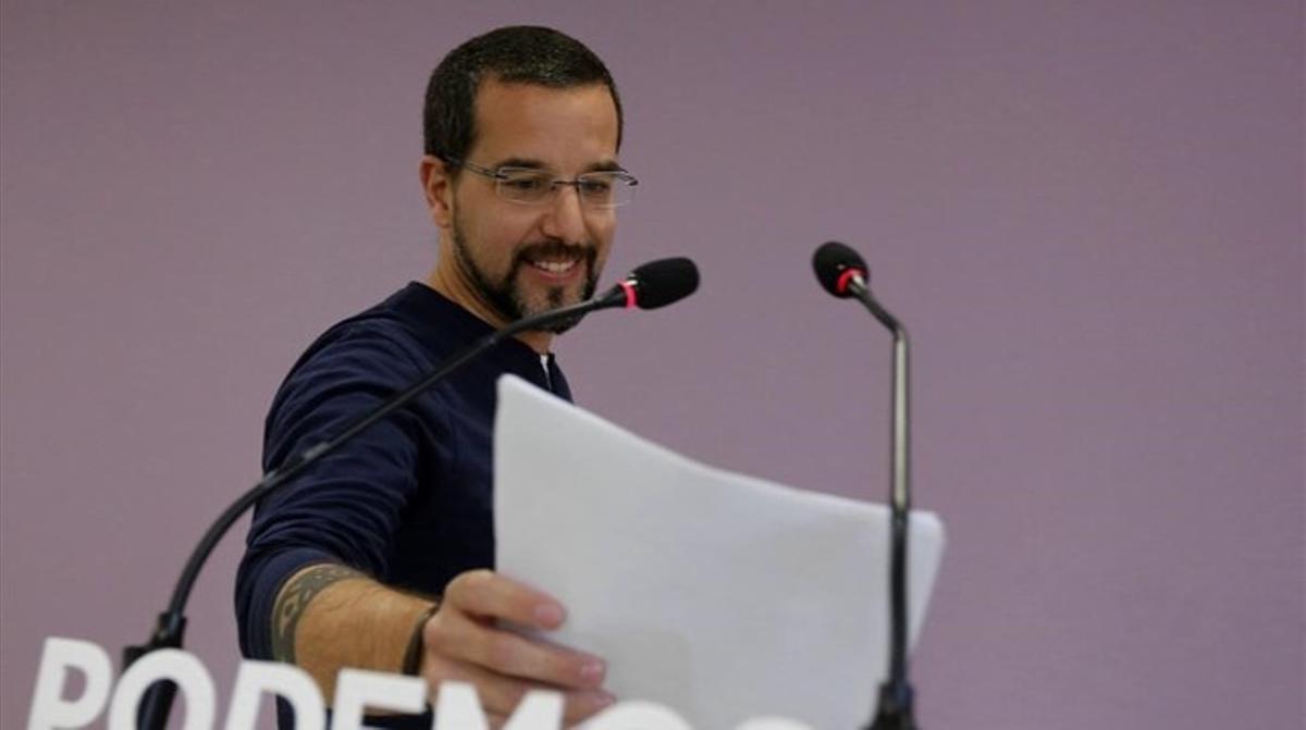 Sergio Pascual, tras la rueda de prensa de la ejectutiva de Podemos, en Madrid.