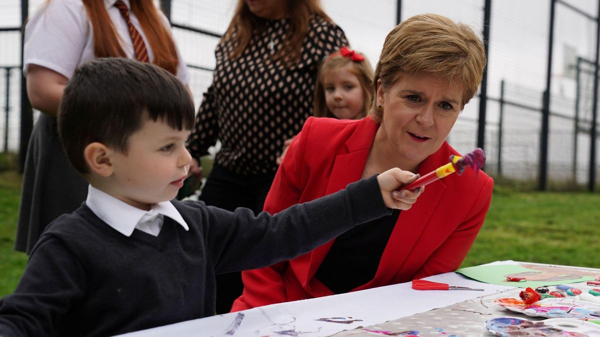 La primera ministra escocesa Nicola Sturgeon en us visita a Glasgow La primera ministra escocesa Nicola Sturgeon en us visita a Glasgow