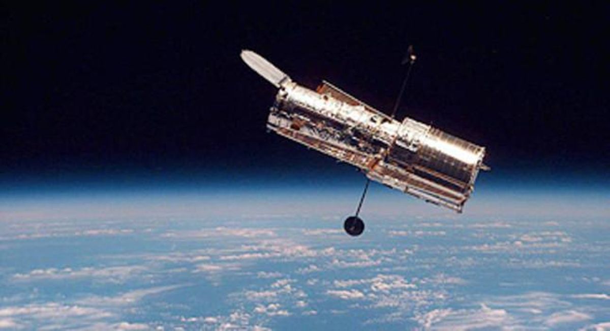 El telescopio espacial ’Hubble’. El telescopio espacial ’Hubble’.