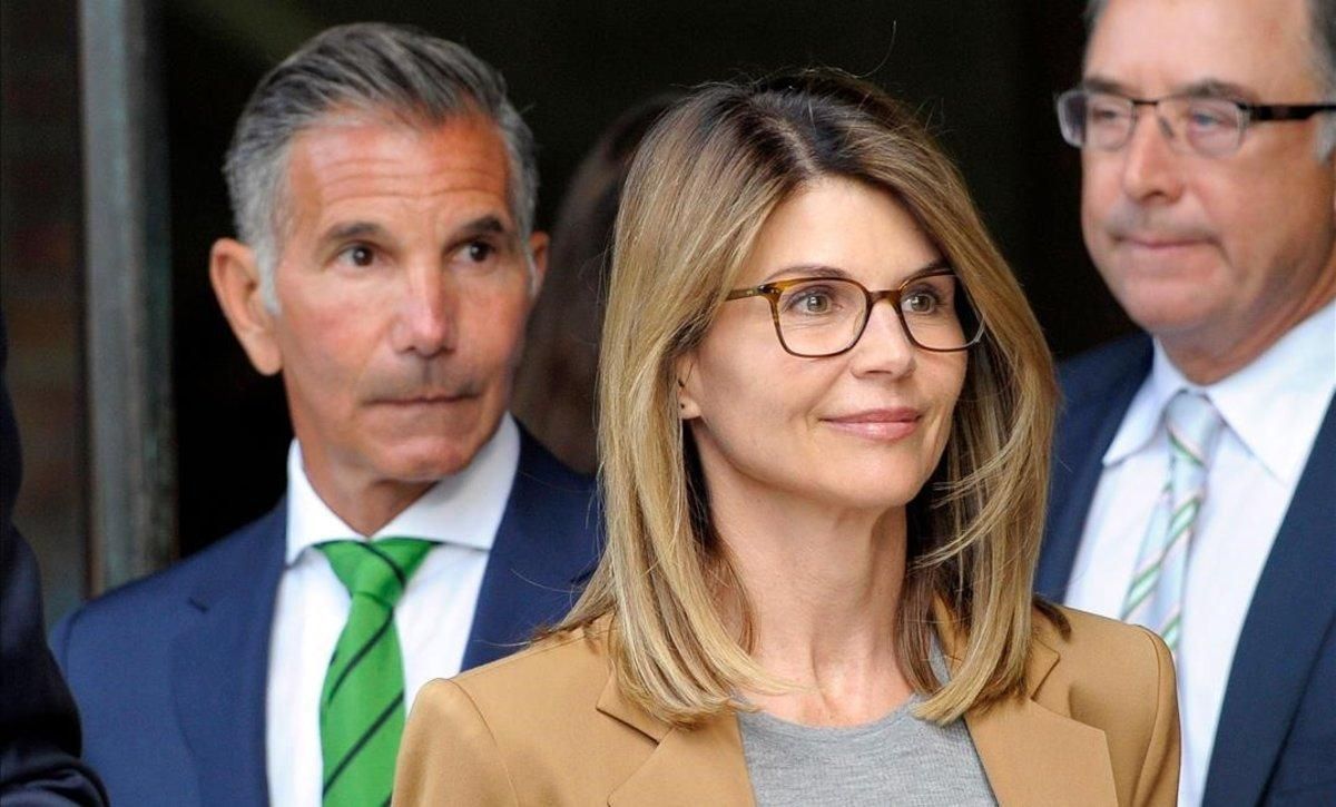 Lori Loughlin: la reina del videoclub que acabó en la cárcel Lori Loughlin: la reina del videoclub que acabó en la cárcel
