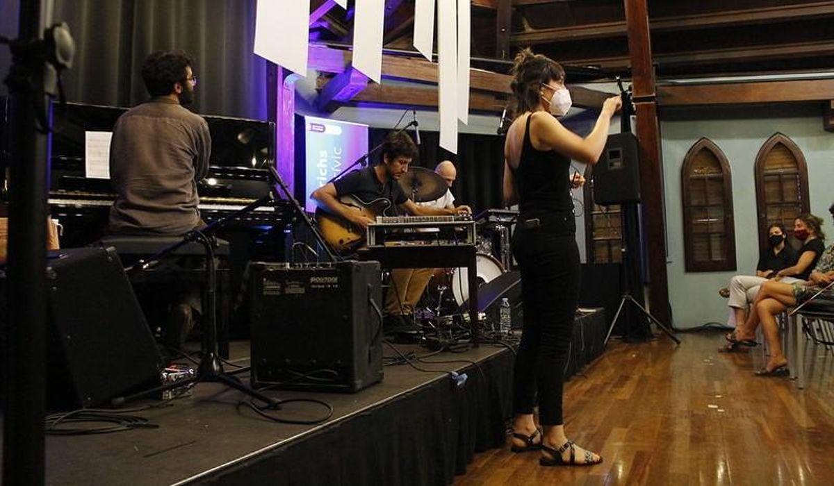 Una imagen de un concierto reciente en la sala de actos de Golferichs. Una imagen de un concierto reciente en la sala de actos de Golferichs.
