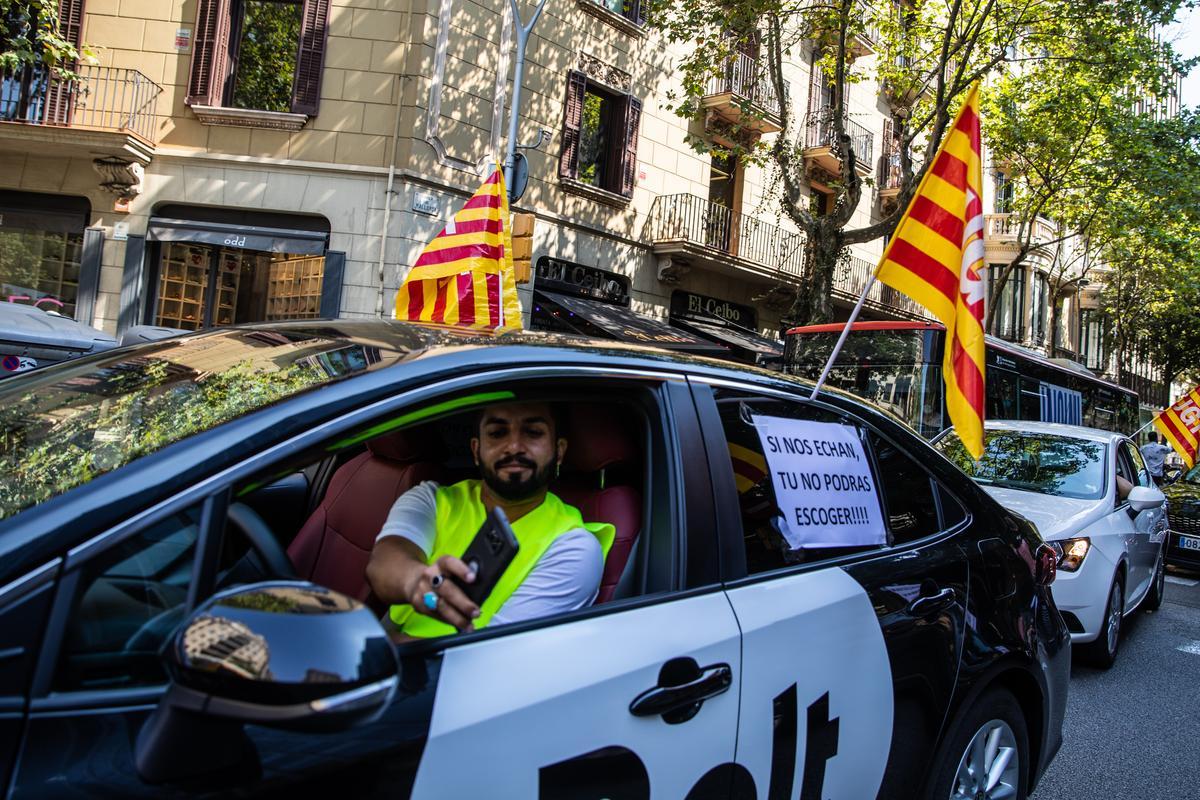 El futur de les VTC a Barcelona queda en mans del gestor públic del taxi
