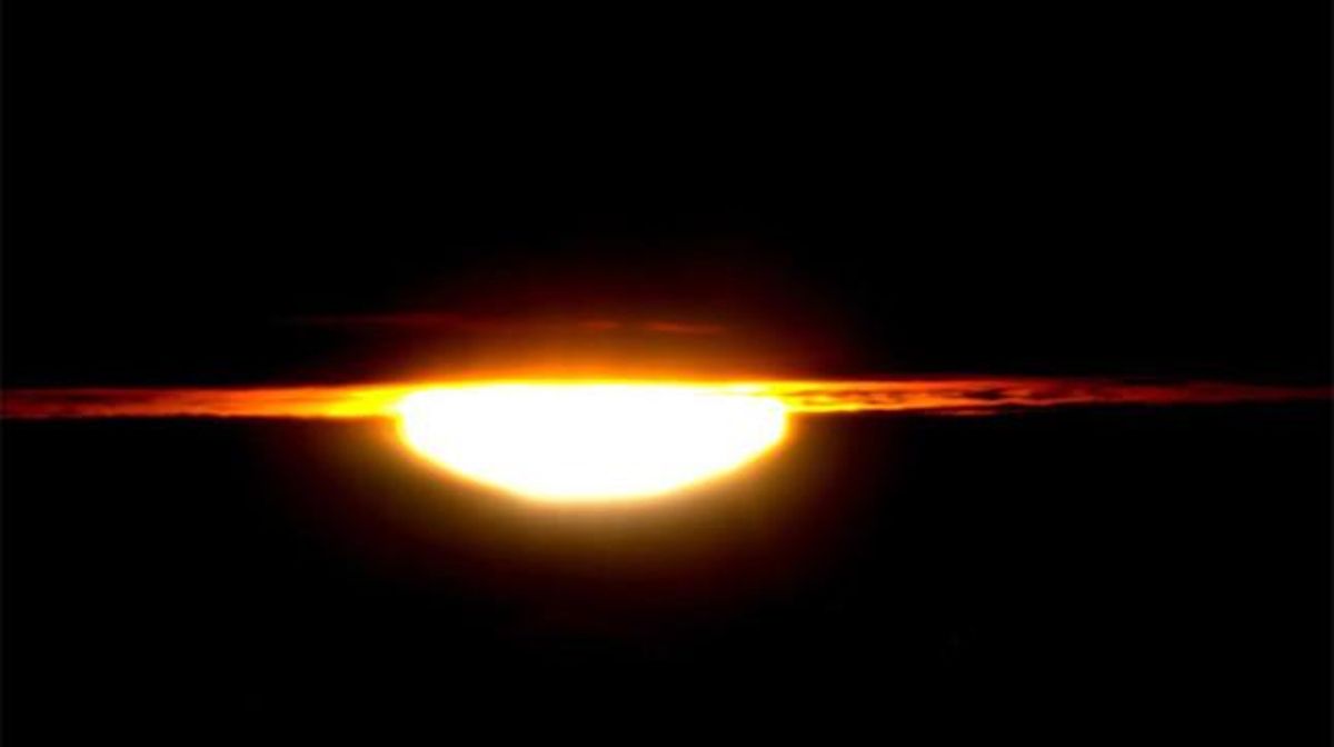 El amanecer desde el ISS. El amanecer desde el ISS.