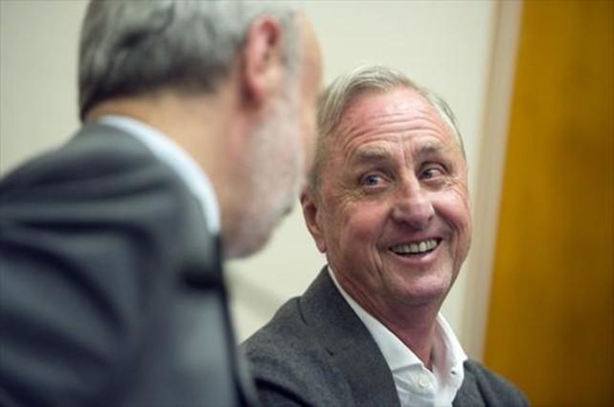 Cruyff, en la presentación del acuerdo entre la UAB y su fundación. Cruyff, en la presentación del acuerdo entre la UAB y su fundación.