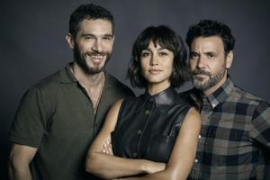 Michel Noher, Megan Montaner y Miquel Fernández, protagonistas de ’Si lo hubiera sabido’.