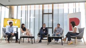 Mesa redonda de expertos para debatir sobre los retos de las startups