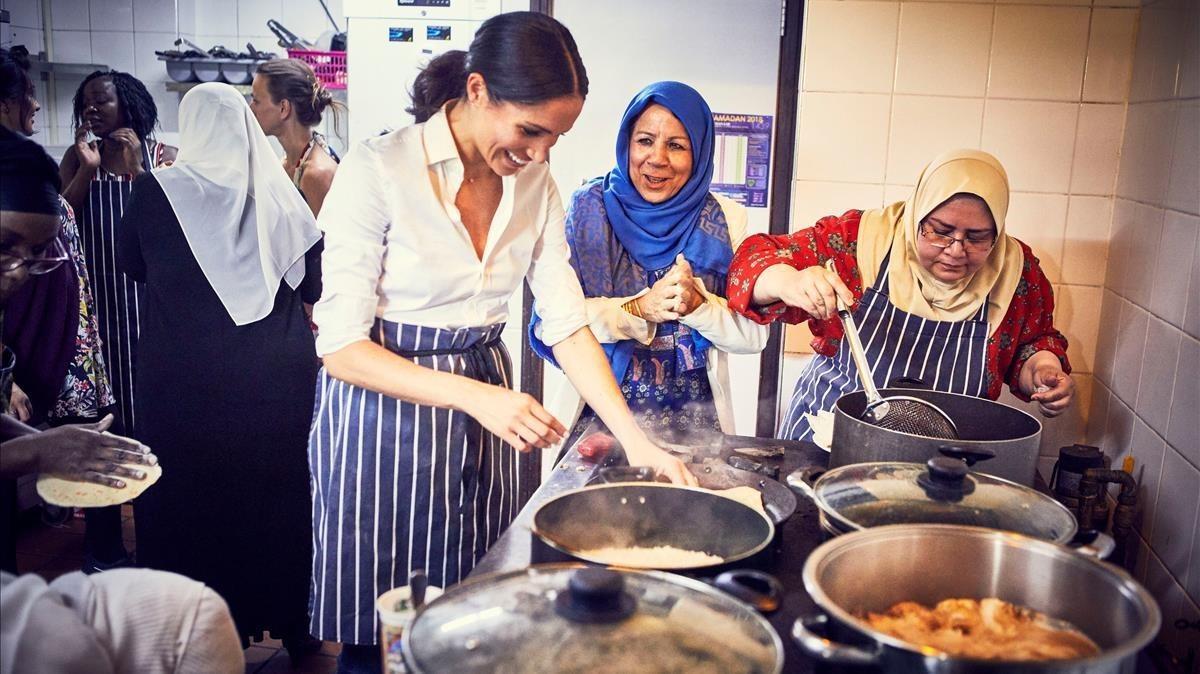 Meghan Markle apoya un proyecto de cocina comunitaria