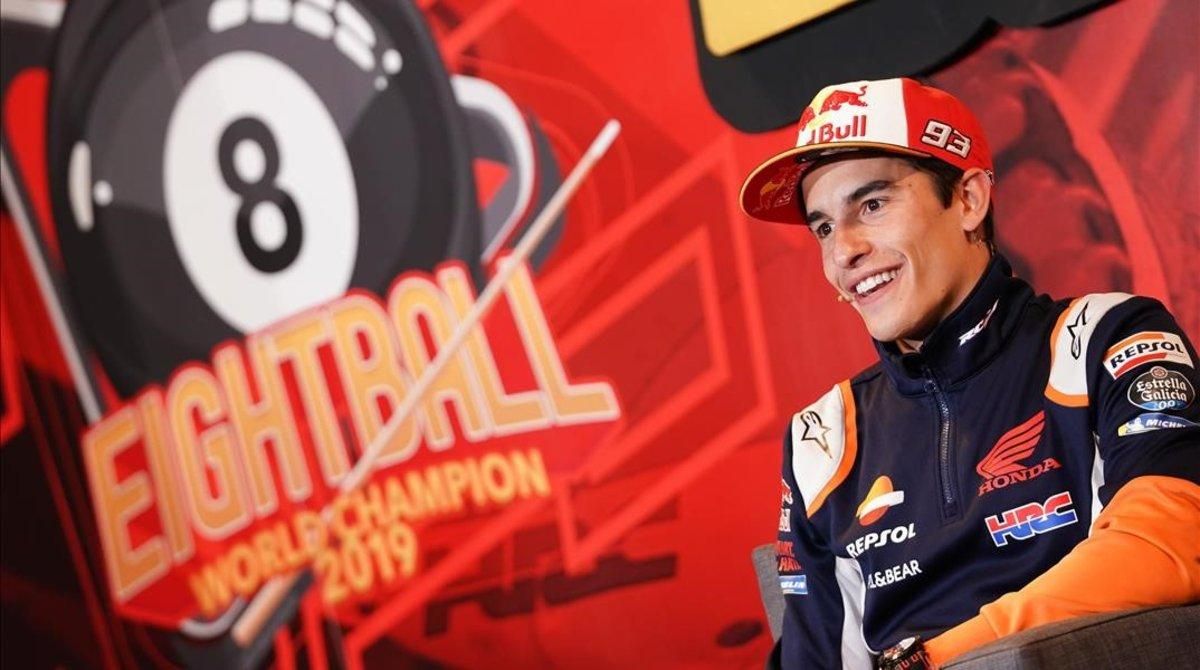 El catalán Marc Márquez (Honda), ocho veces campeón del mundo, en el inicio de la rúa de Cervera (Lleida), el pasado sábado. El catalán Marc Márquez (Honda), ocho veces campeón del mundo, en el inicio de la rúa de Cervera (Lleida), el pasado sábado.