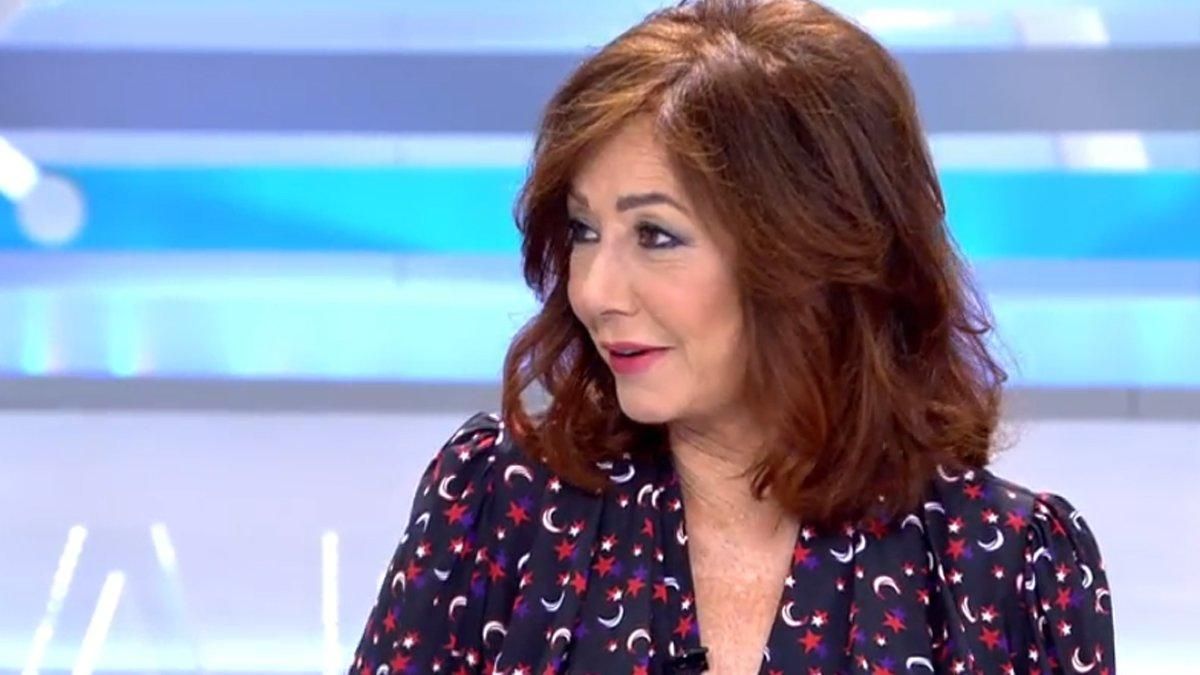 Ana Rosa es posiciona: «Penjaré la bandera espanyola al balcó» Ana Rosa es posiciona: «Penjaré la bandera espanyola al balcó»
