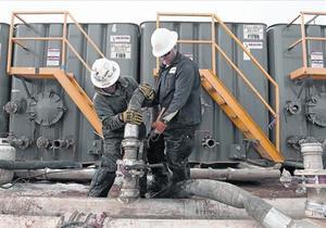 Una planta de extracción de hidrocarburos con ’fracking’, en Dakota del Norte.