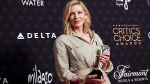 Blanchett critica els premis «patriarcals» al recollir el guardó a millor actriu dels Critics Choice