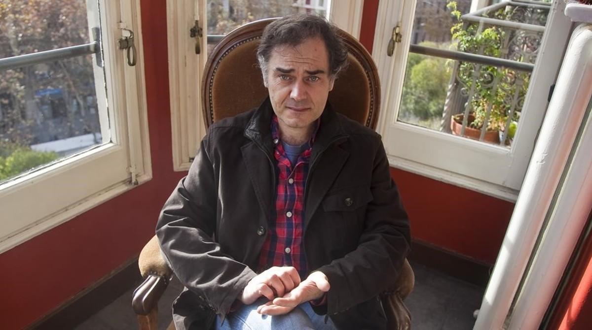 El escritor Javier Pérez Andújar, durante la presentación de su libro ’Paseos con mi madre’.