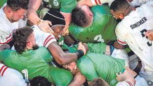 Deslumbrante imagen en un ’maul’ de Irlanda en el partido ante Inglaterra tomada con la cámara cenital del Aviva Stadium.