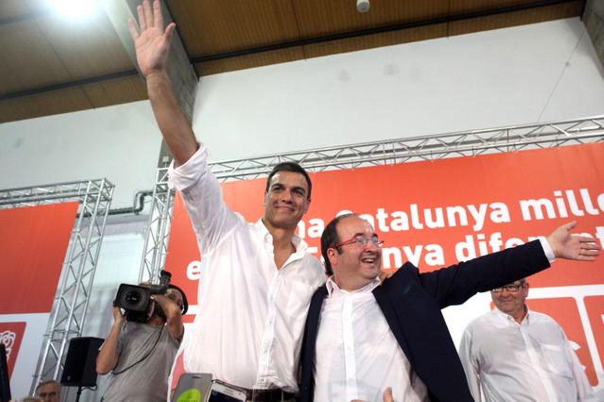 El líder del PSOE, Pedro Sánchez , acompañado del líder de los socialistas catalanes, Miquel Iceta, en Tarragona El líder del PSOE, Pedro Sánchez , acompañado del líder de los socialistas catalanes, Miquel Iceta, en Tarragona