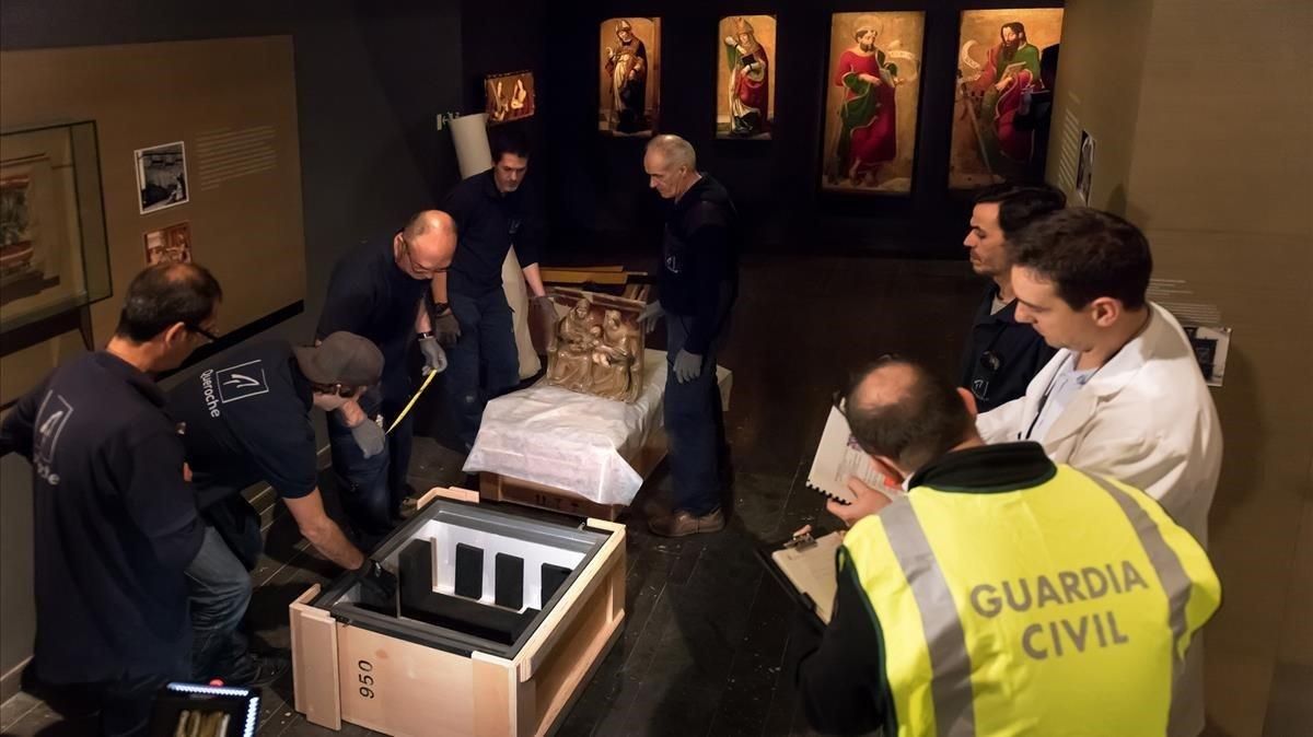El interior del Museu de Lleida el 11 de diciembre del 2017, noche en la que la Guardia Civil irrumpió en el centro en busca de las piezas de Sijena que custodiaba el museo. El interior del Museu de Lleida el 11 de diciembre del 2017, noche en la que la Guardia Civil irrumpió en el centro en busca de las piezas de Sijena que custodiaba el museo.