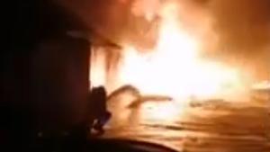 Un incendi activa l’alerta química a Montornès del Vallès