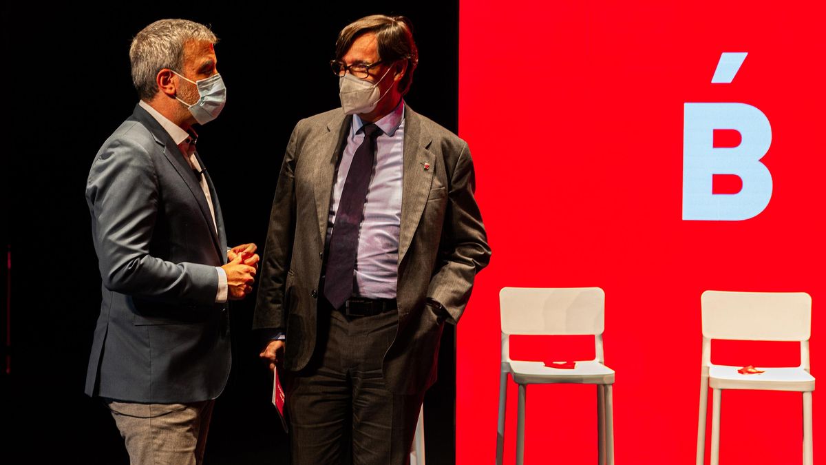 Salvador Illa pasa la palabra a Jaume Collboni, en el acto de balance municipal celebrado en el Teatre Nacional Salvador Illa pasa la palabra a Jaume Collboni, en el acto de balance municipal celebrado en el Teatre Nacional