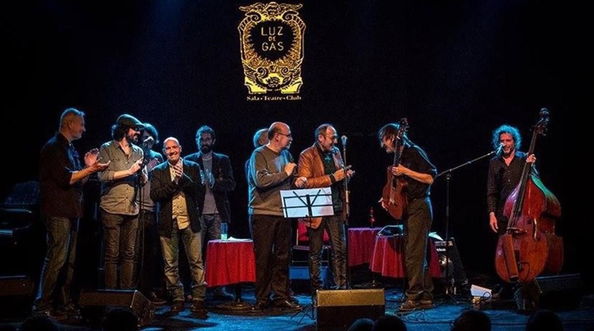 Concierto homenaje a Javier Krahe en Luz de Gas, dentro del festival Barnasants. Concierto homenaje a Javier Krahe en Luz de Gas, dentro del festival Barnasants.