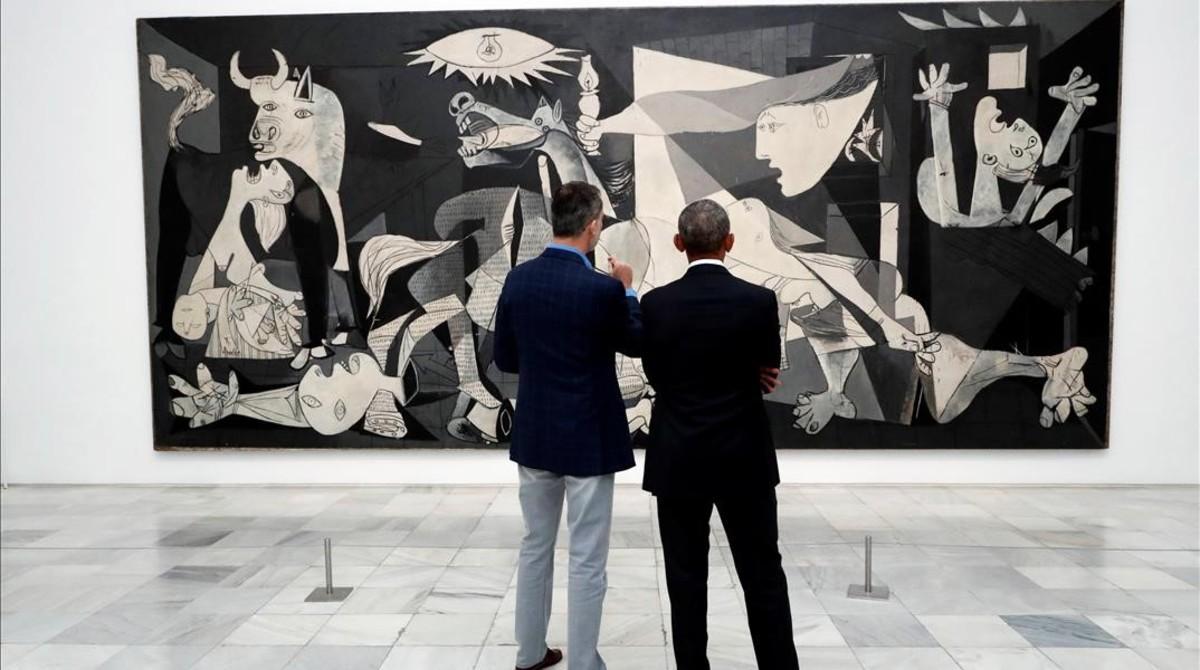 Obama y Felipe VI contemplan el Guernika.