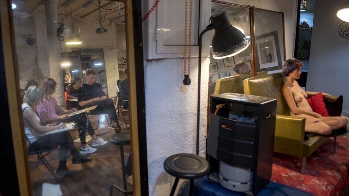 Life Drawing: classes nocturnes de dibuix a Barcelona Life Drawing: classes nocturnes de dibuix a Barcelona