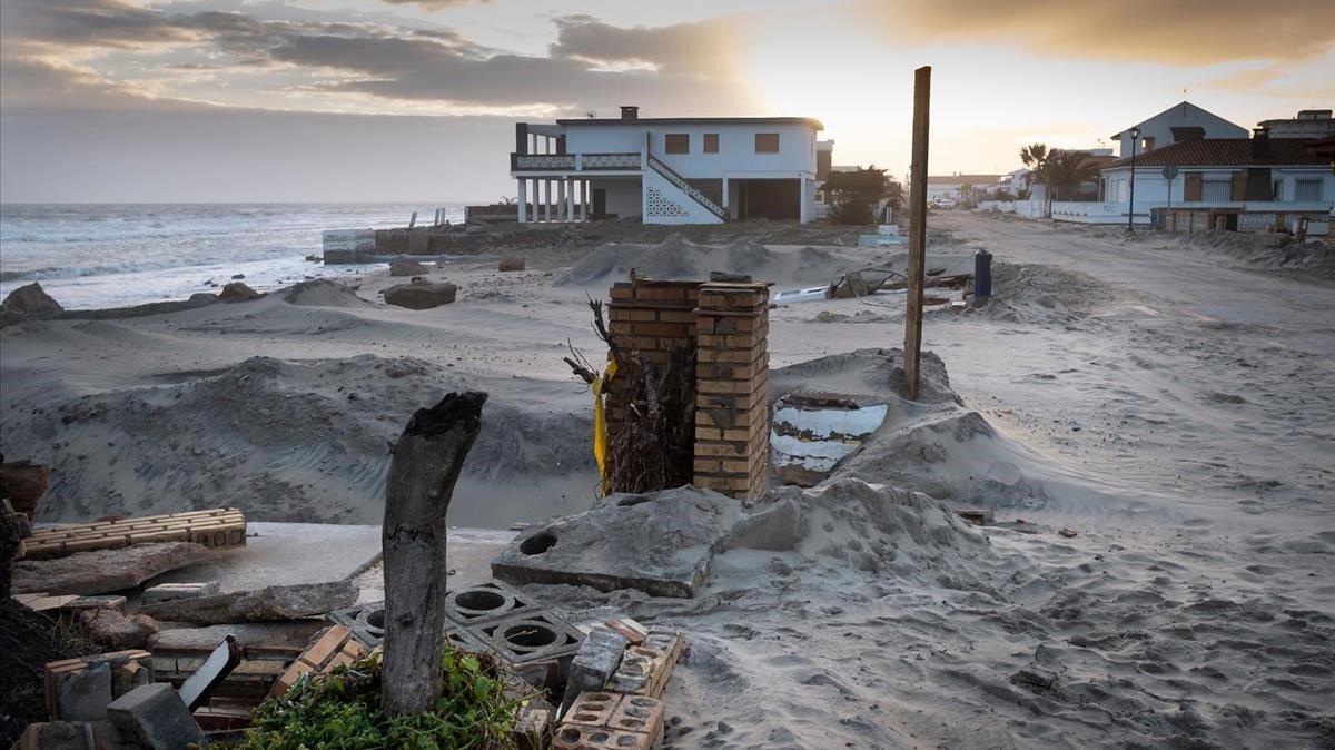 Daños causados por el reciente temporal en la costa de Huelva. 