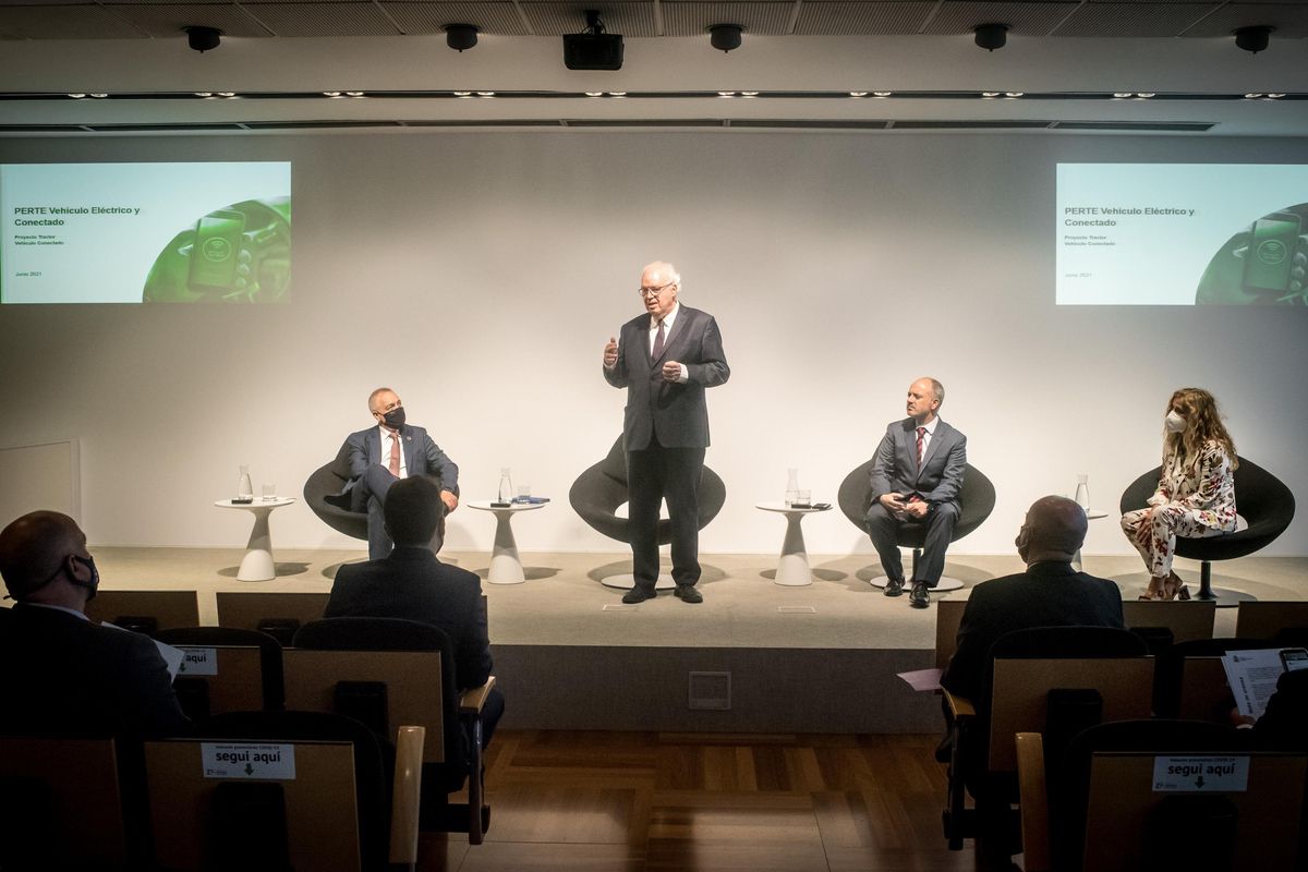 Los impulsores del proyecto tractor del vehículo conectado se reúnen por primera vez en la Zona Franca Los impulsores del proyecto tractor del vehículo conectado se reúnen por primera vez en la Zona Franca