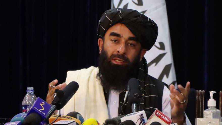 Los talibanes 'venden' una imagen moderada pero la ONU desconfía - Vimarsana News