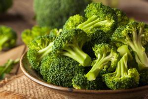 Superalimentos: cómo cocinar brócoli en el microondas