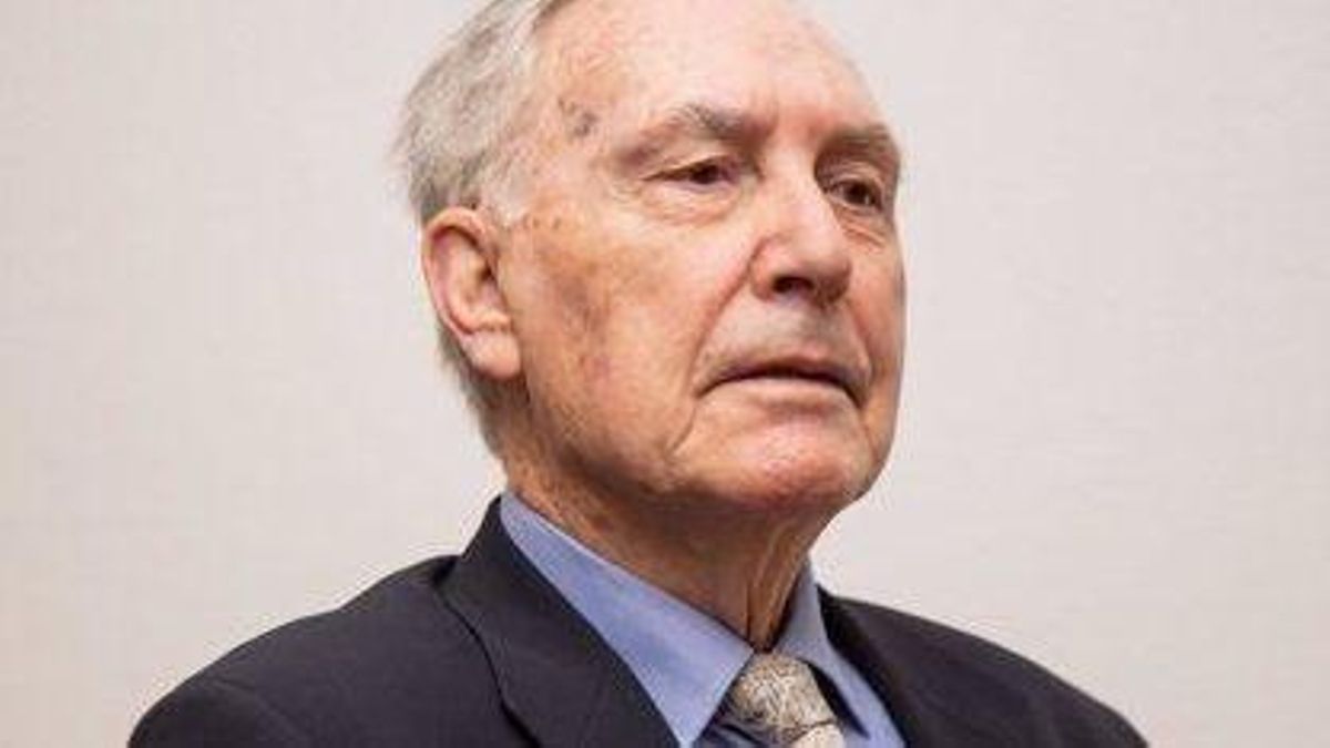 La Cambra de Terrassa otorga a Josep de C. Torrella el Premi Cambra 2022 al liderazgo empresarial La Cambra de Terrassa otorga a Josep de C. Torrella el Premi Cambra 2022 al liderazgo empresarial