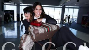 Bad Bunny y Kendall Jenner en la campaña de Gucci - 1