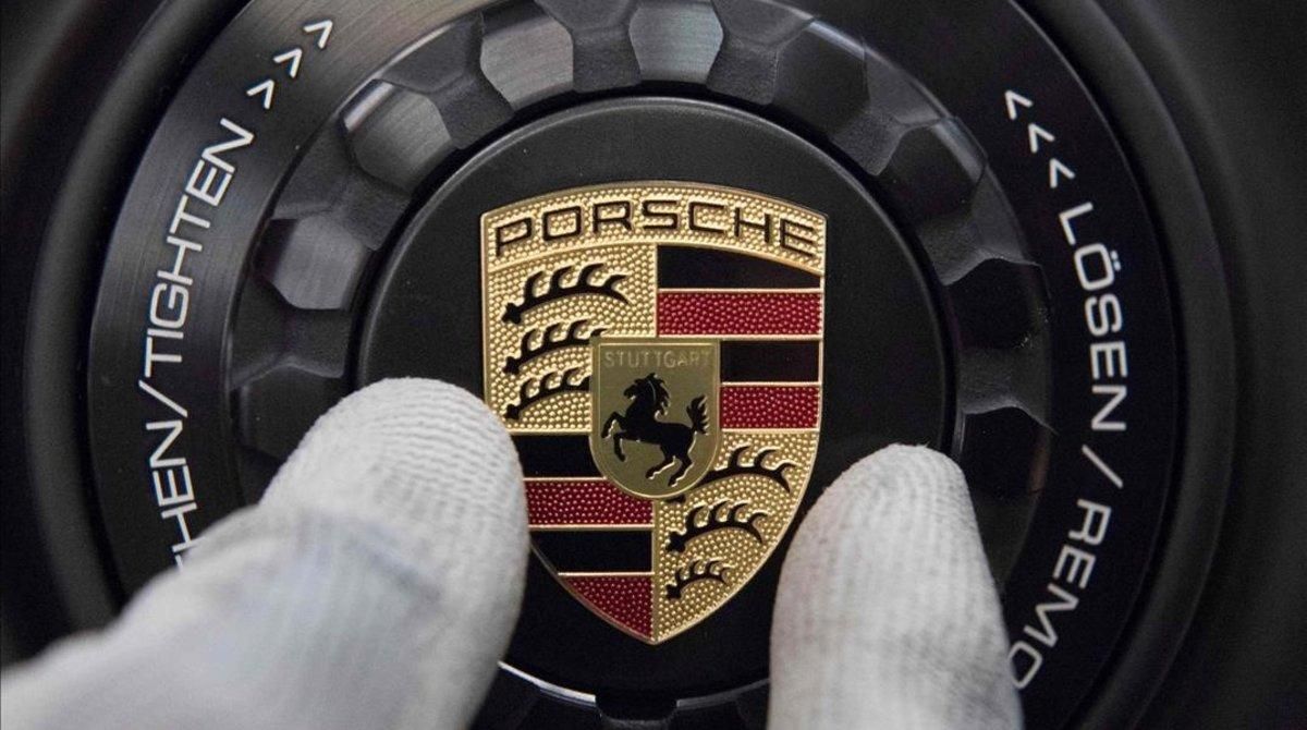 Porsche, multada amb 535 milions per l'escàndol del dièsel Porsche, multada amb 535 milions per l'escàndol del dièsel