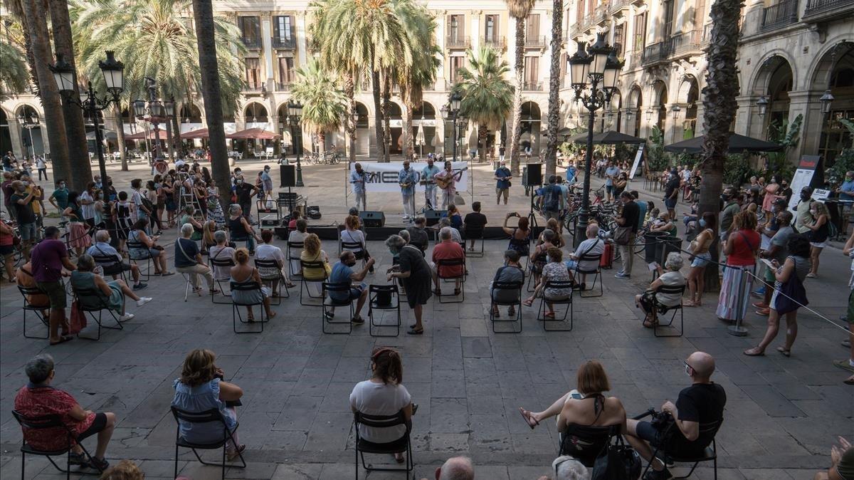 El concierto del Cuarteto Sabor Cubano en la plaza Reial, el pasado lunes.