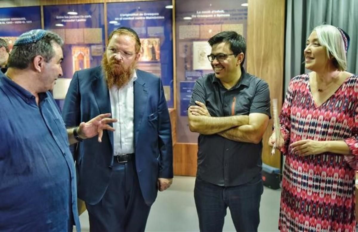 Gerardo Pisarello reunido con miembros de la comunidad judía, este martes Gerardo Pisarello reunido con miembros de la comunidad judía, este martes