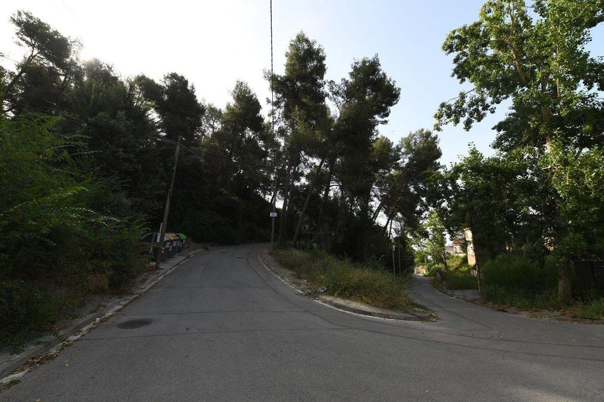 Rubí avança en les millores de les urbanitzacions de Can Solà i Can Barceló amb tasques d'asfaltatge Rubí avança en les millores de les urbanitzacions de Can Solà i Can Barceló amb tasques d'asfaltatge
