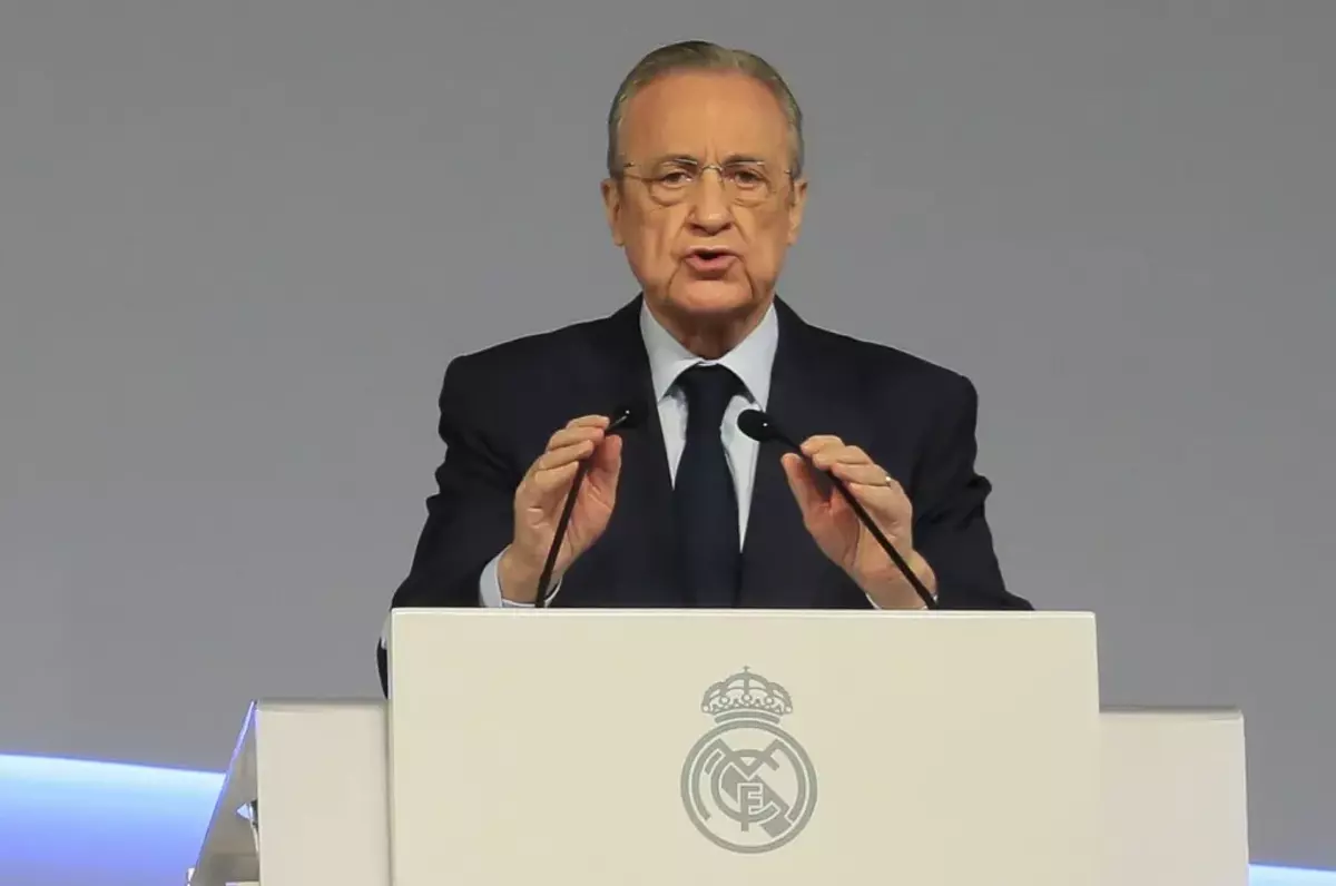 Florentino convoca una junta extraordinaria del Madrid para estudiar "acciones" en el caso Negreira