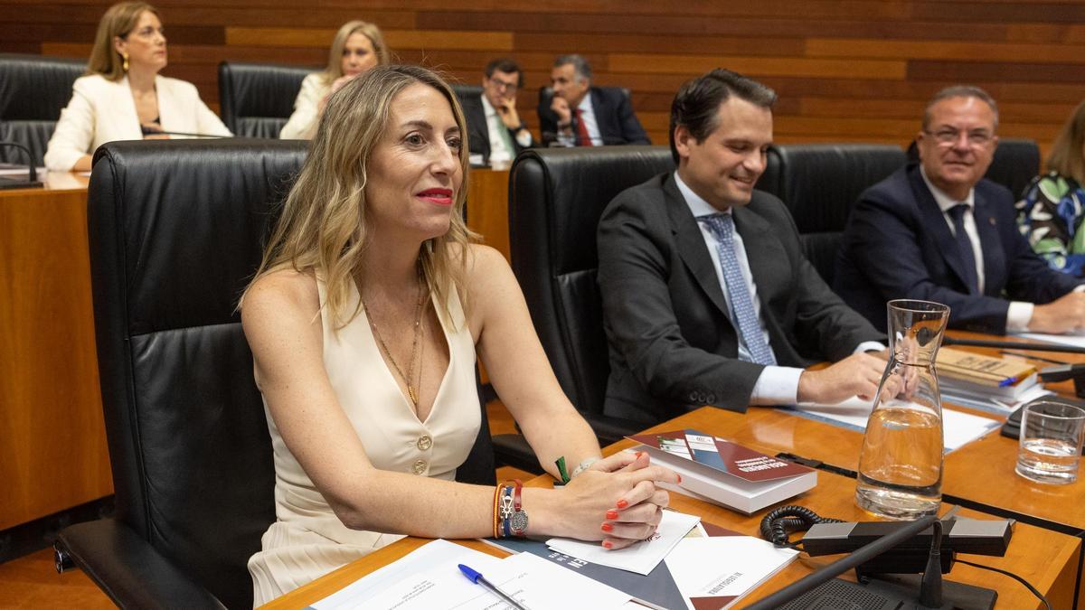 from rechazar un gobierno con Vox a pactar con ellos en 10 días