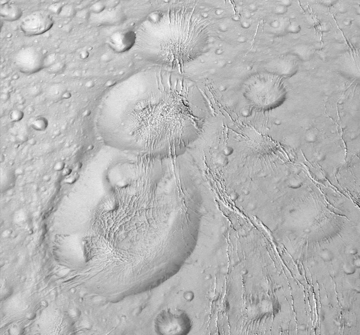 La NASA diu que una lluna de Saturn pot tenir condicions d'habitabilitat La NASA diu que una lluna de Saturn pot tenir condicions d'habitabilitat