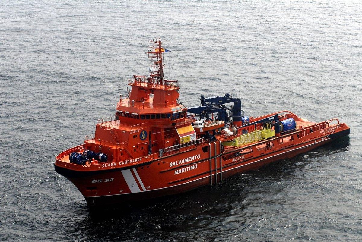 Una embarcación de Salvamento Marítimo. Una embarcación de Salvamento Marítimo.