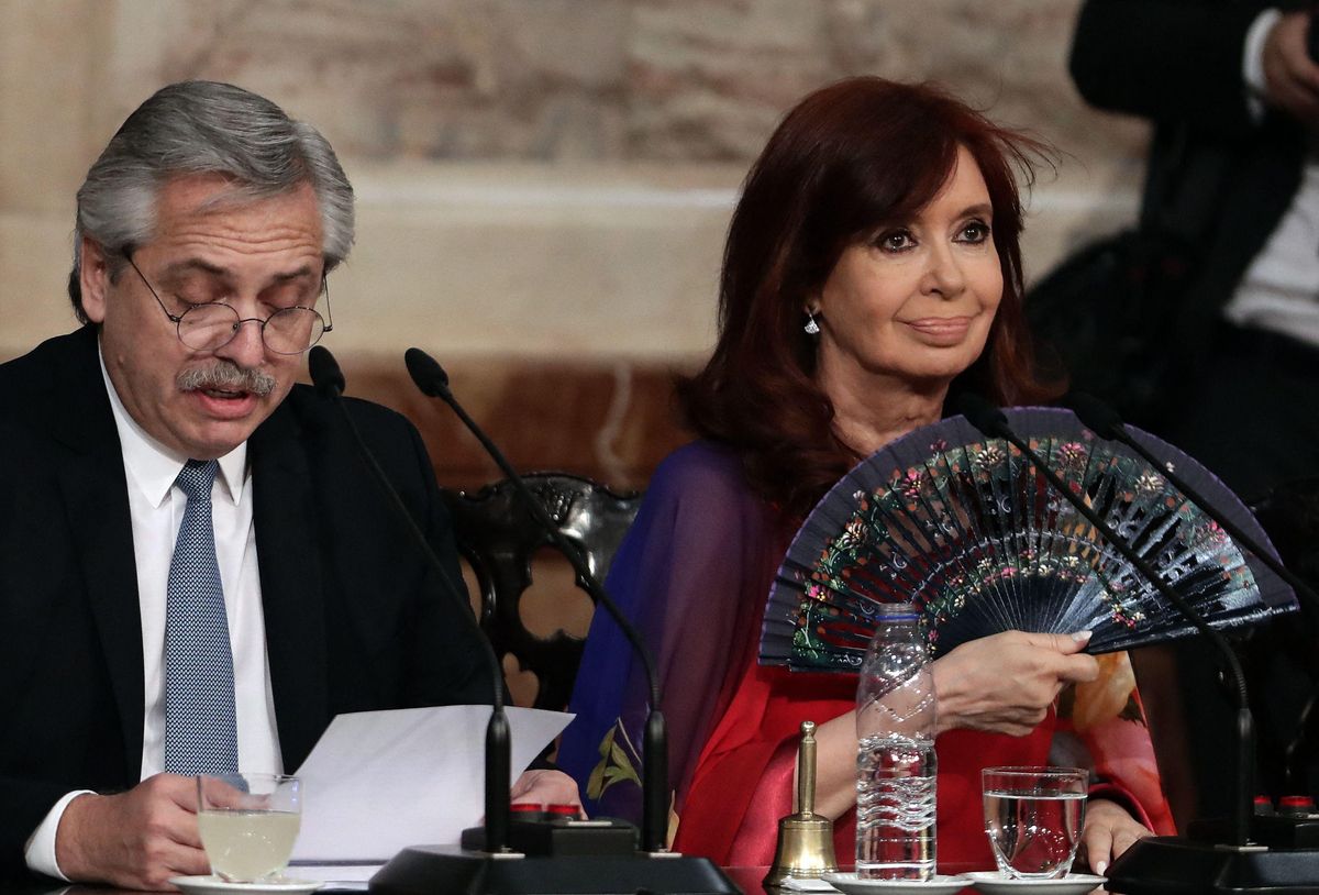 El presidente de Argentina, Alberto Fernandez, junto a Cristina Fernandez de Kirchner en el Congreso de Buenos Aires. El presidente de Argentina, Alberto Fernandez, junto a Cristina Fernandez de Kirchner en el Congreso de Buenos Aires.