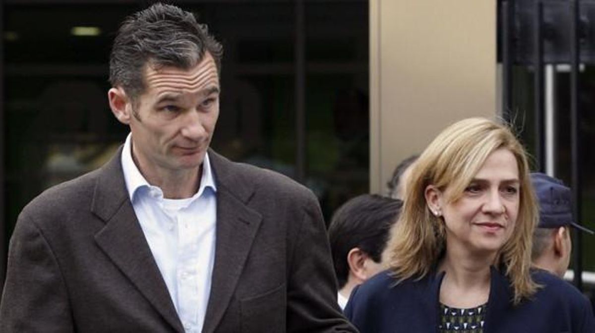 Iñaki Urdangarin y la infanta Cristina, el pasado 25 de noviembre, tras visitar al Rey en el hospital Quirón San José de Madrid. Iñaki Urdangarin y la infanta Cristina, el pasado 25 de noviembre, tras visitar al Rey en el hospital Quirón San José de Madrid.