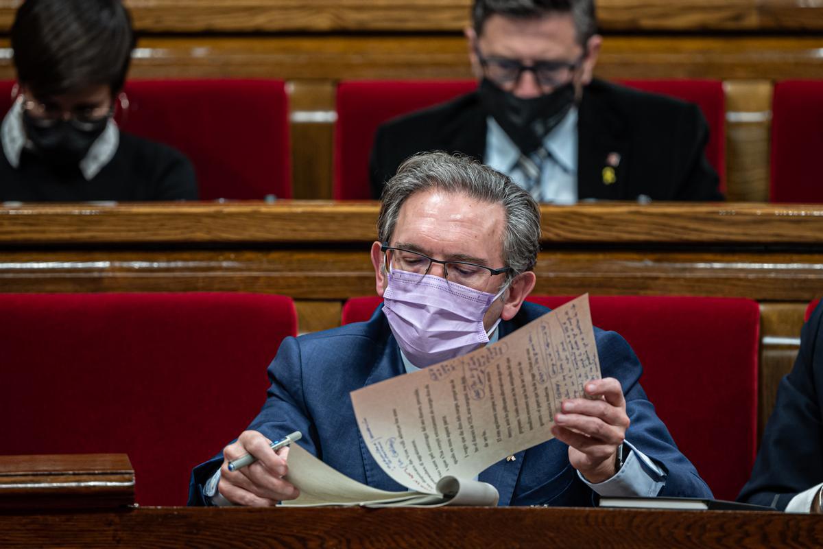 El consejero de Economía, Jaume Giró, en el parlamento de Cataluña en una imagen de archivo.