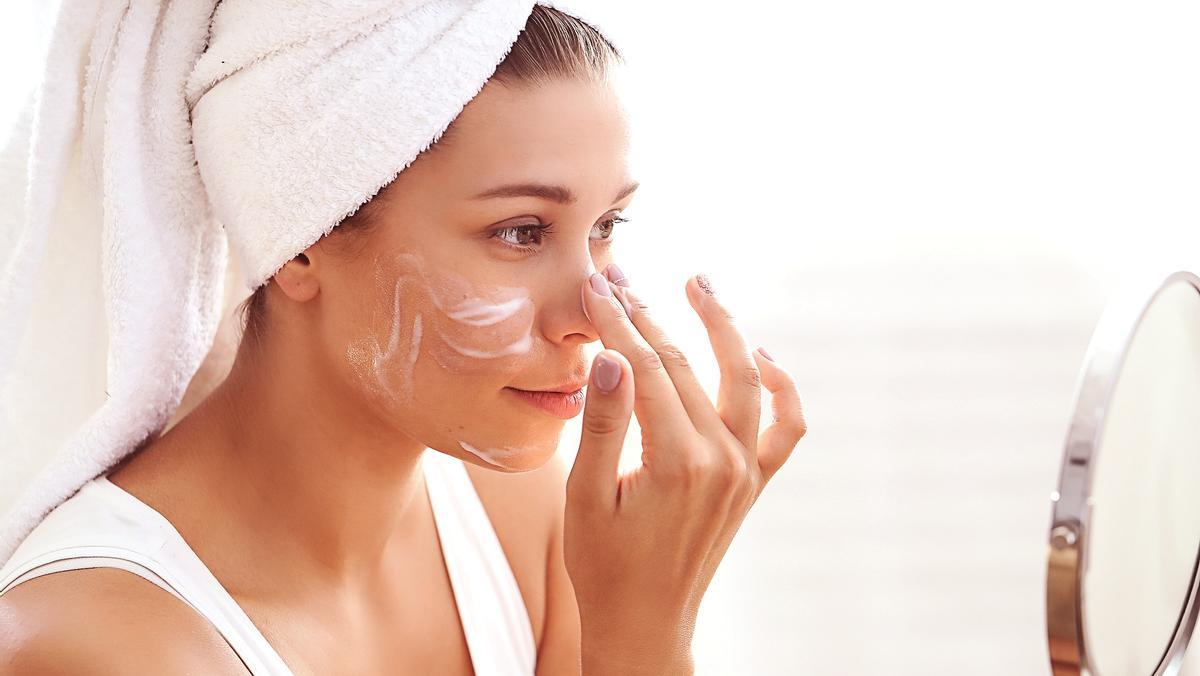 Cures de la pell mixta: 8 passos per equilibrar la sequedat i el greix al rostre
