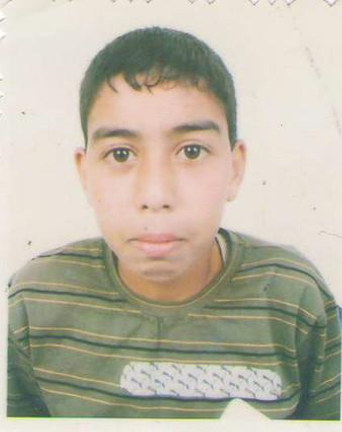 Elgarhi Nayem Foidal Mohamed Sueidi, el saharaui de 14 años fallecido ayer cuando intentaba acceder a un campamento de protesta instalado cerca de El Aaiún, en el Sáhara Occidental. Elgarhi Nayem Foidal Mohamed Sueidi, el saharaui de 14 años fallecido ayer cuando intentaba acceder a un campamento de protesta instalado cerca de El Aaiún, en el Sáhara Occidental.