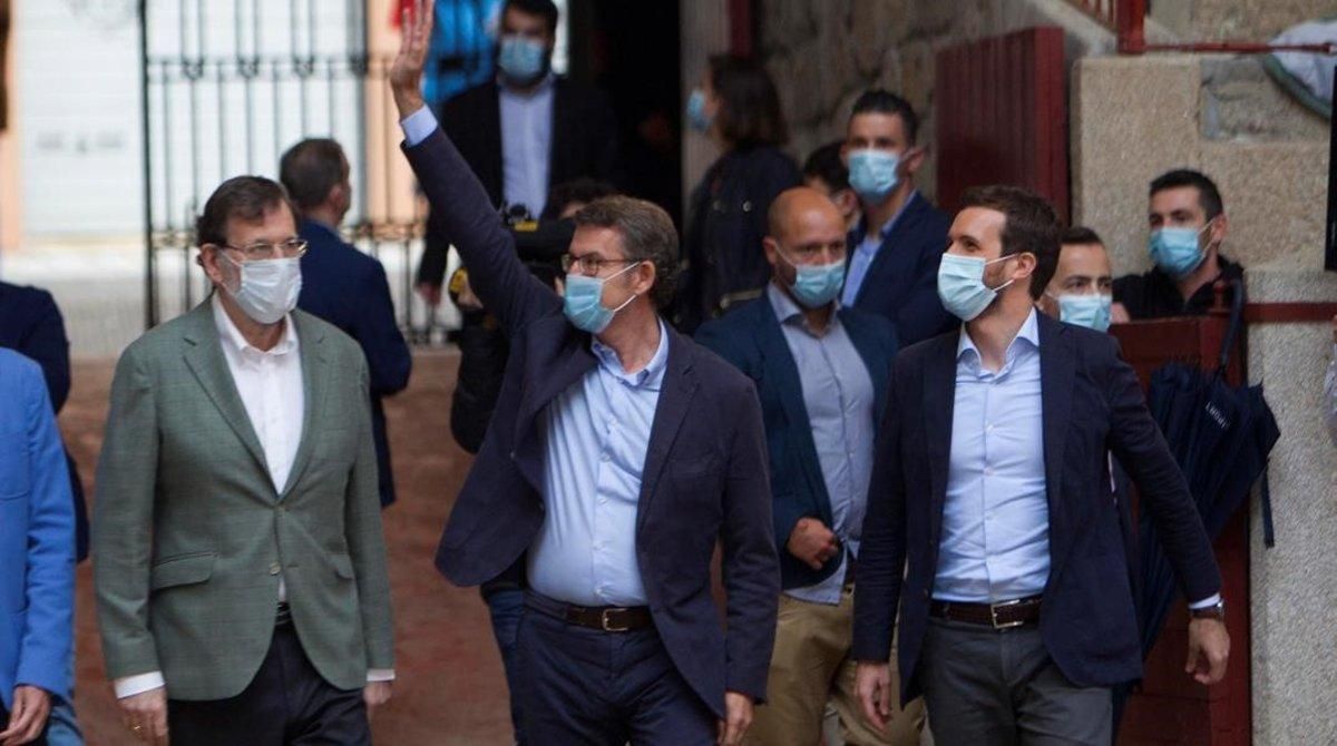 El ex presidente del Gobierno, Mariano Rajoy, el presidente de Galicia y candidato a la Xunta, Alberto Núñez Feijóo y el líder del PP, Pablo Casado El ex presidente del Gobierno, Mariano Rajoy, el presidente de Galicia y candidato a la Xunta, Alberto Núñez Feijóo y el líder del PP, Pablo Casado