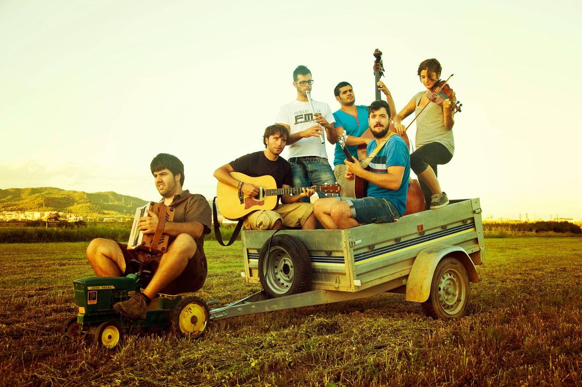 Imagen del grupo de folk ’Riu’ Imagen del grupo de folk ’Riu’