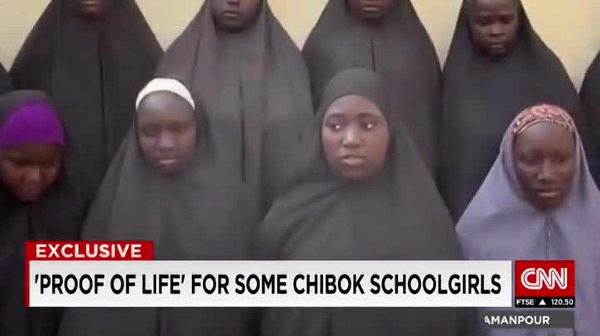 Imágenes del vídeo sobre las niñas de Chibok enviado por Boko Haram y obtenido por la CNN.