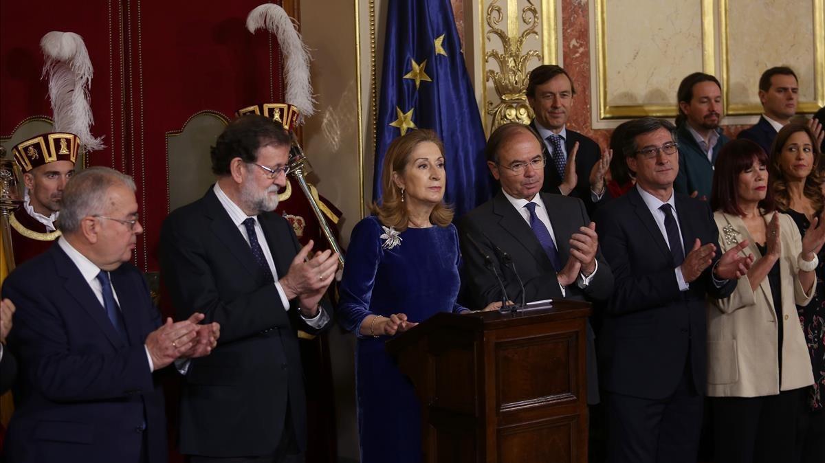 El presidente del Gobierno, Mariano Rajoy, y las altas autoridades del Estado en el acto de celebración del 39 aniversario de la Constitución. 
