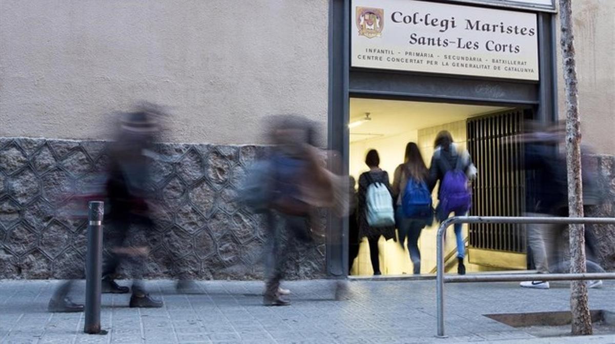 Entrada del colegio de los Maristas de Sants-Les Corts. Entrada del colegio de los Maristas de Sants-Les Corts.