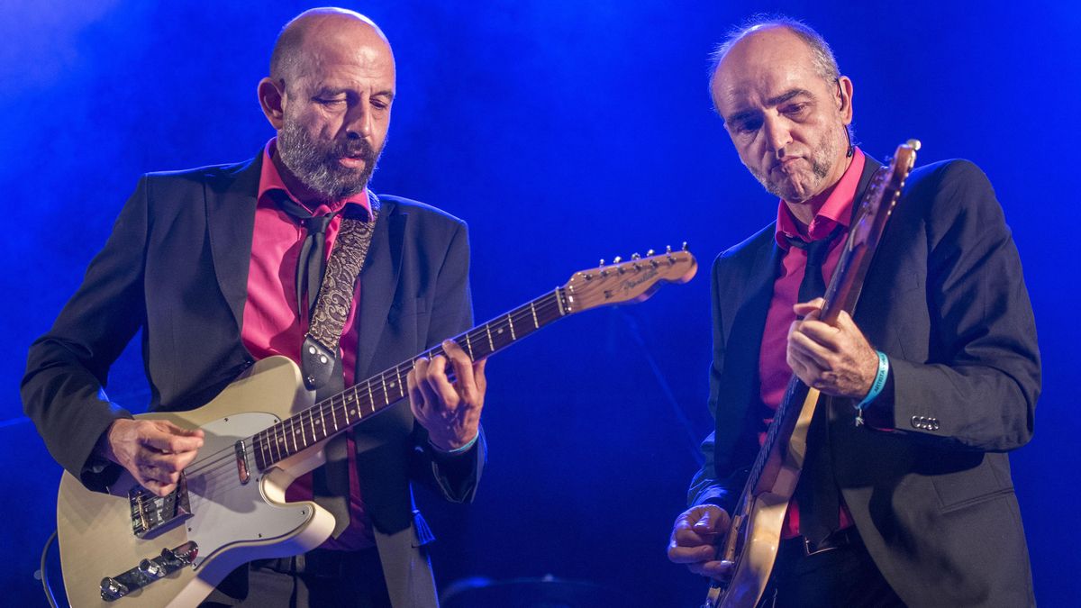 Concierto de Los Enemigos. En la imagen Josele Santiago y David Krahe. Concierto de Los Enemigos. En la imagen Josele Santiago y David Krahe.