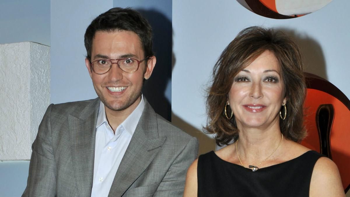 Màxim Huerta, nuevo ministro de Cultura y Deporte, y la presentadora Ana Rosa Quintana celebraban los 1.000 programas de ’Ana Rosa’. Màxim Huerta, nuevo ministro de Cultura y Deporte, y la presentadora Ana Rosa Quintana celebraban los 1.000 programas de ’Ana Rosa’.